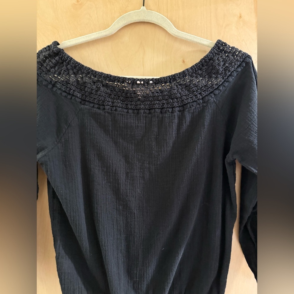 Victoria’ Secret Black Smocked Gauze Top. Eligible 3/$25 - Picture 8 of 11